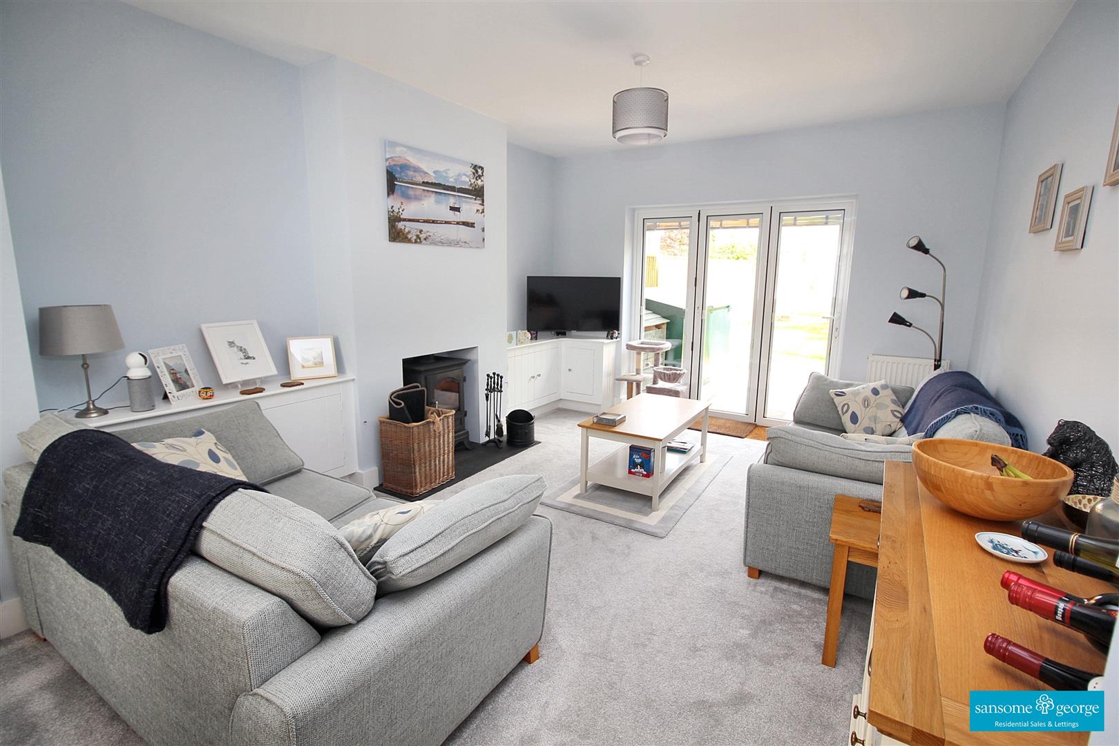 4 bed property in Western Elms Avenue, Reading